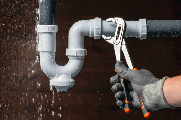 Professional Leak Detection technician working in Vienna, MD